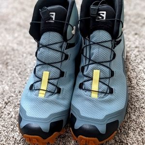 Salomon cross hike mid GTX women size 8.5